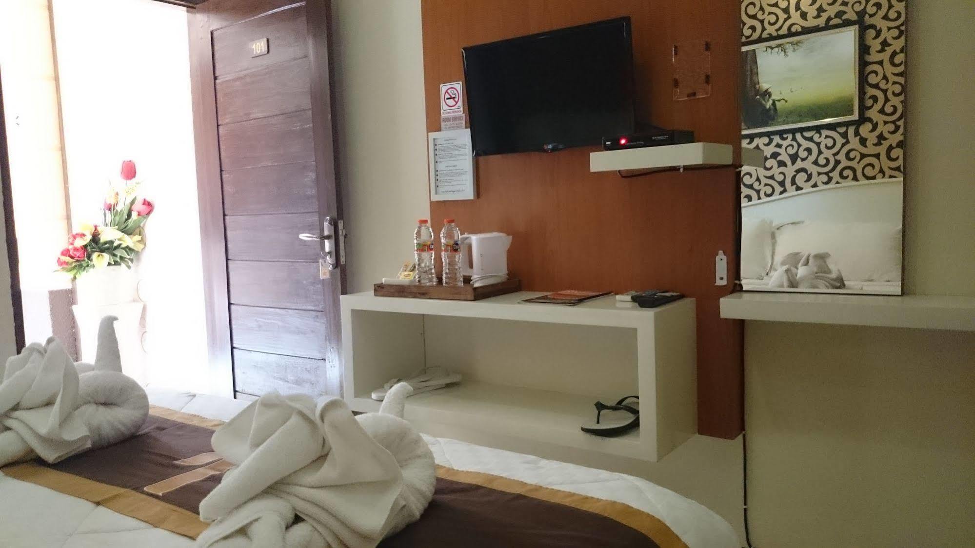 Kabana Hotel Матарам Екстериор снимка